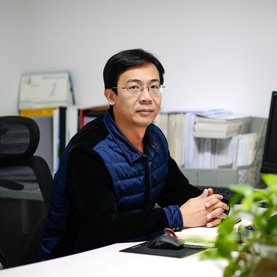 李军